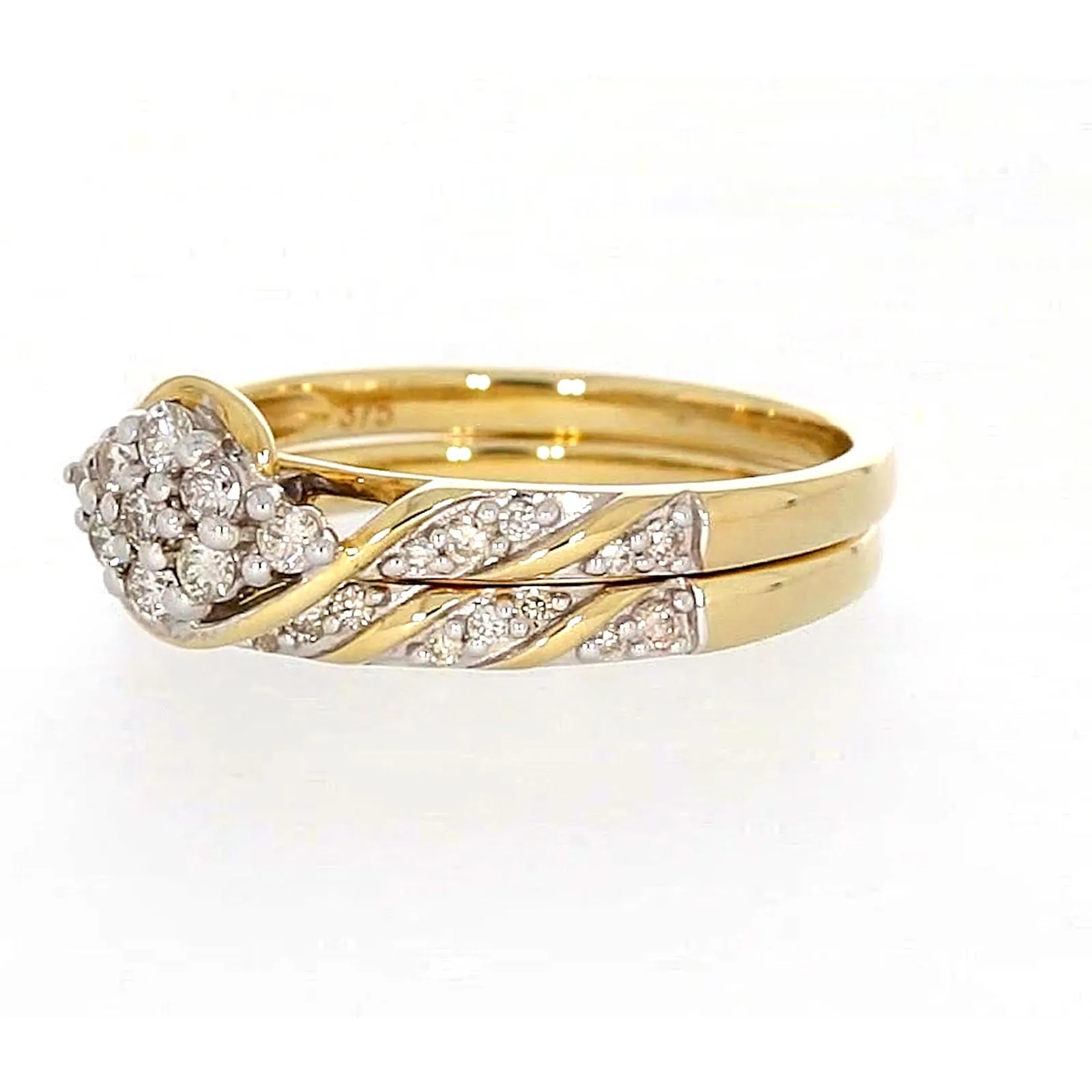 9ct Two Tone Gold Round Brilliant Cut with 0.33 Carat tw of Diamonds Ring
