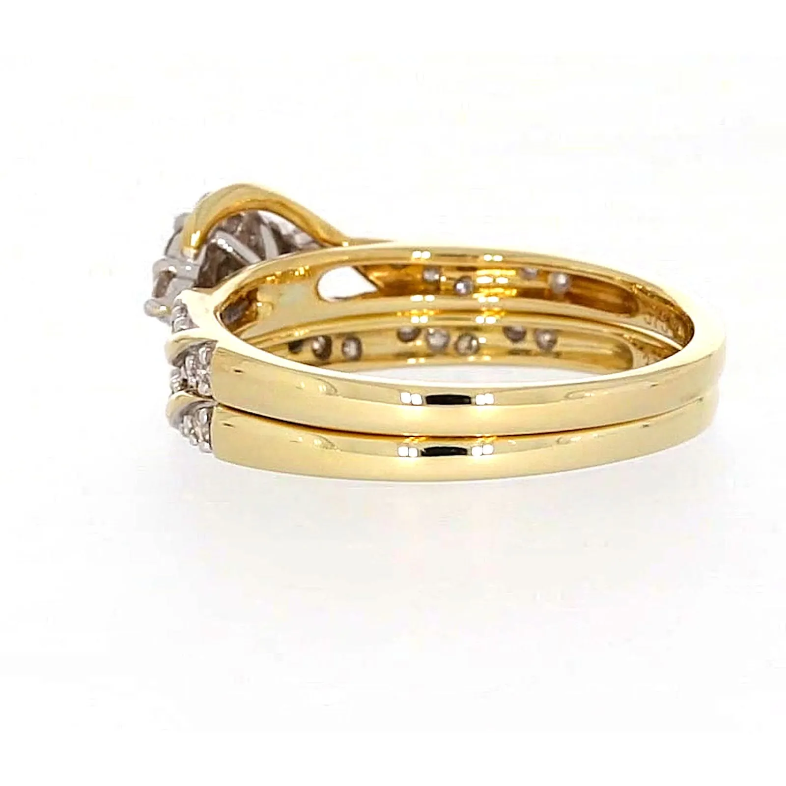 9ct Two Tone Gold Round Brilliant Cut with 0.33 Carat tw of Diamonds Ring