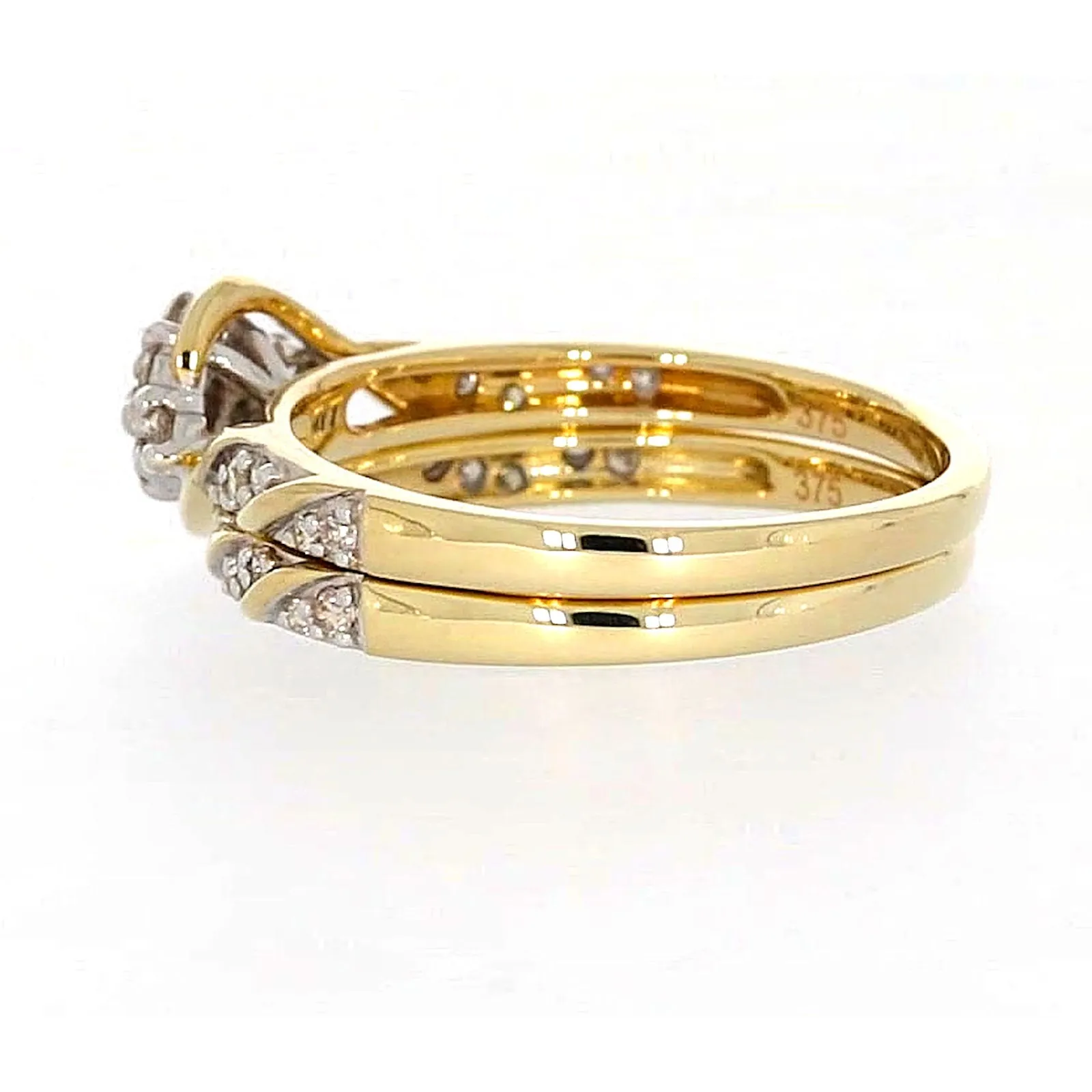 9ct Two Tone Gold Round Brilliant Cut with 0.33 Carat tw of Diamonds Ring