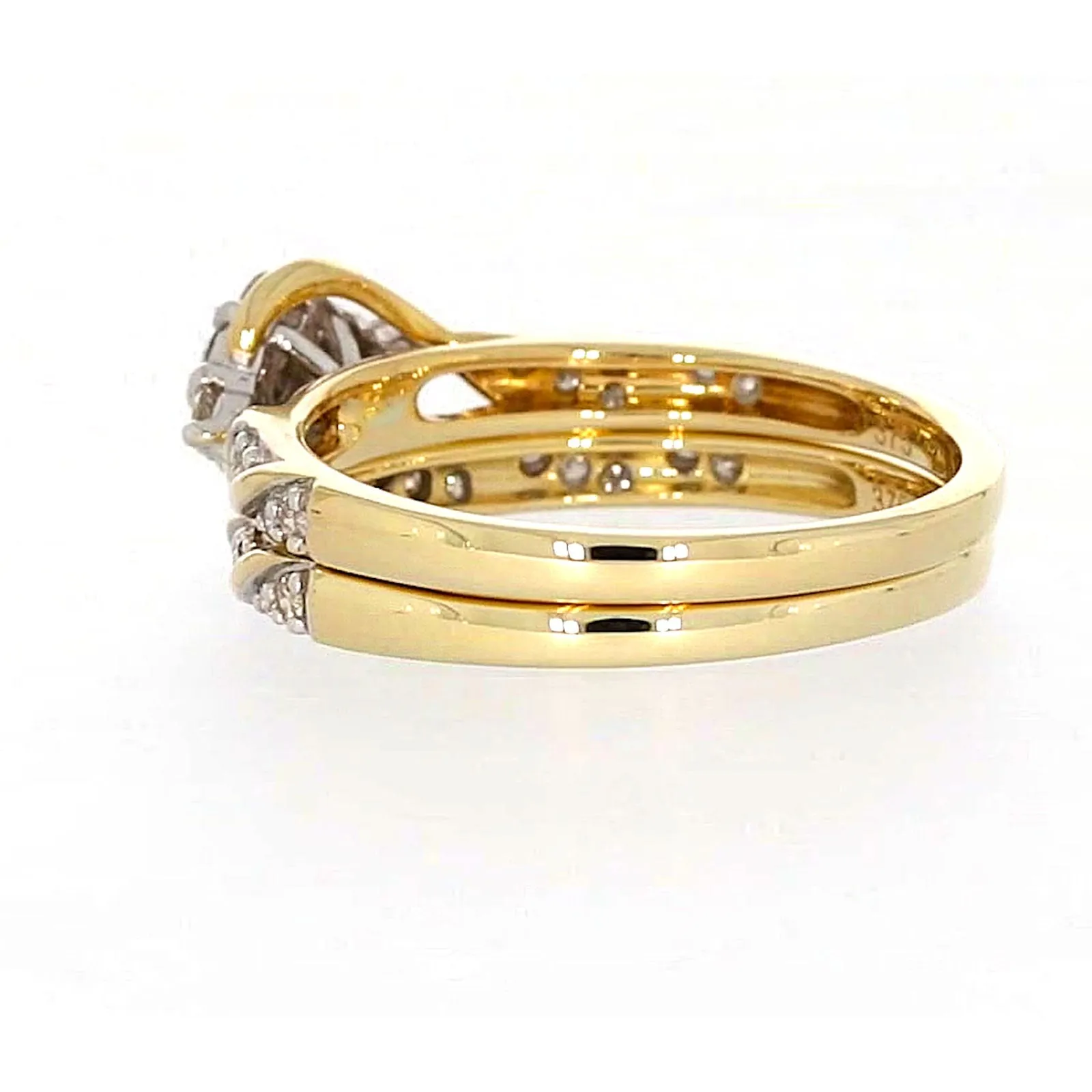 9ct Two Tone Gold Round Brilliant Cut with 0.33 Carat tw of Diamonds Ring