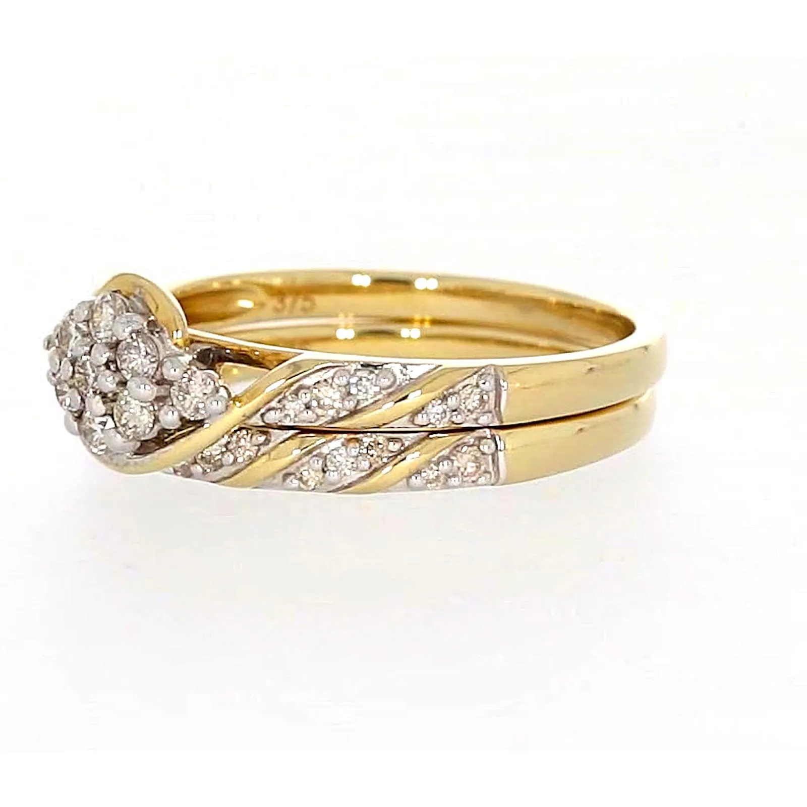 9ct Two Tone Gold Round Brilliant Cut with 0.33 Carat tw of Diamonds Ring