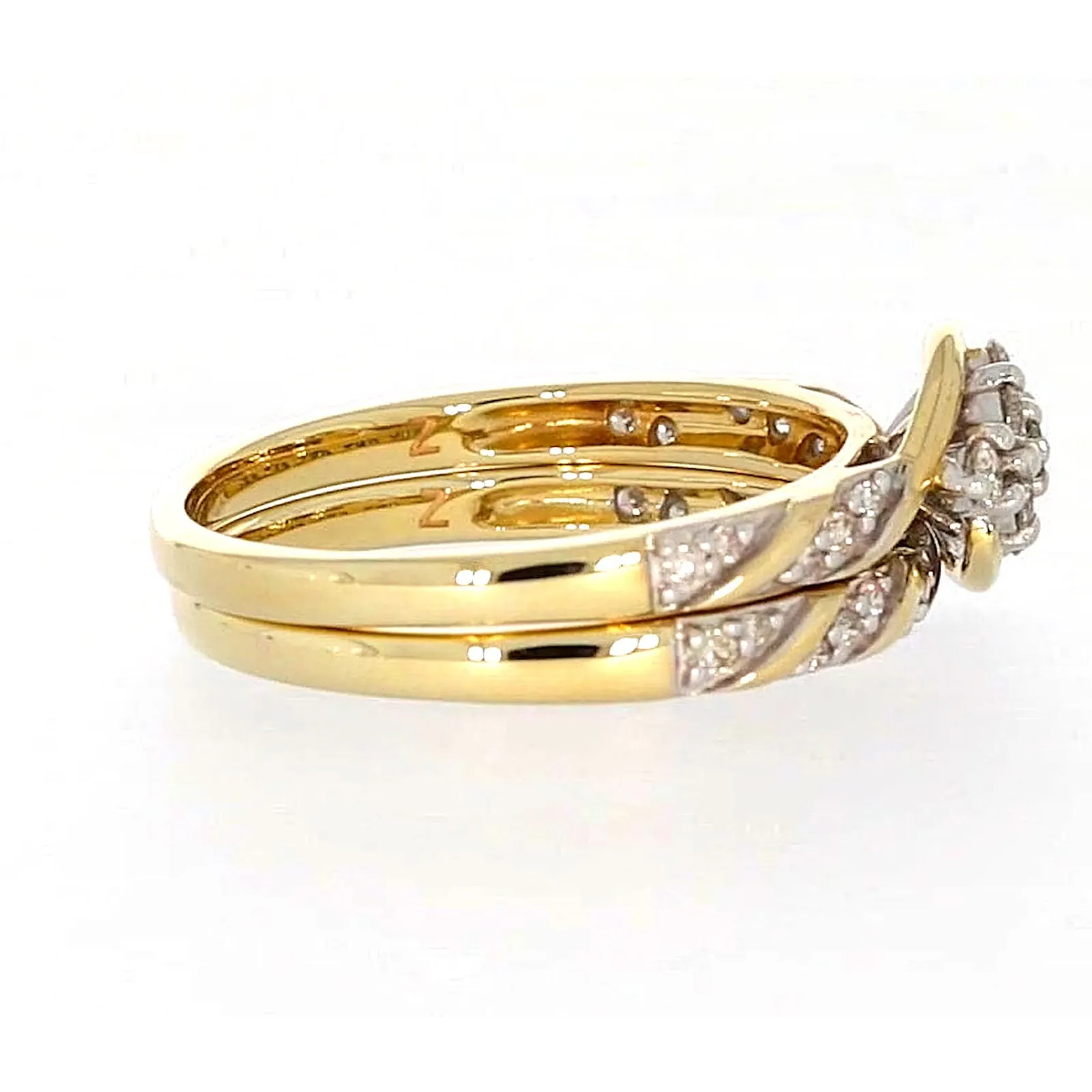 9ct Two Tone Gold Round Brilliant Cut with 0.33 Carat tw of Diamonds Ring