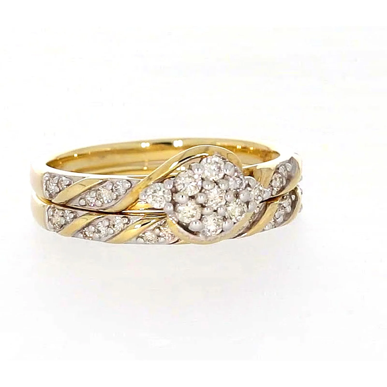 9ct Two Tone Gold Round Brilliant Cut with 0.33 Carat tw of Diamonds Ring