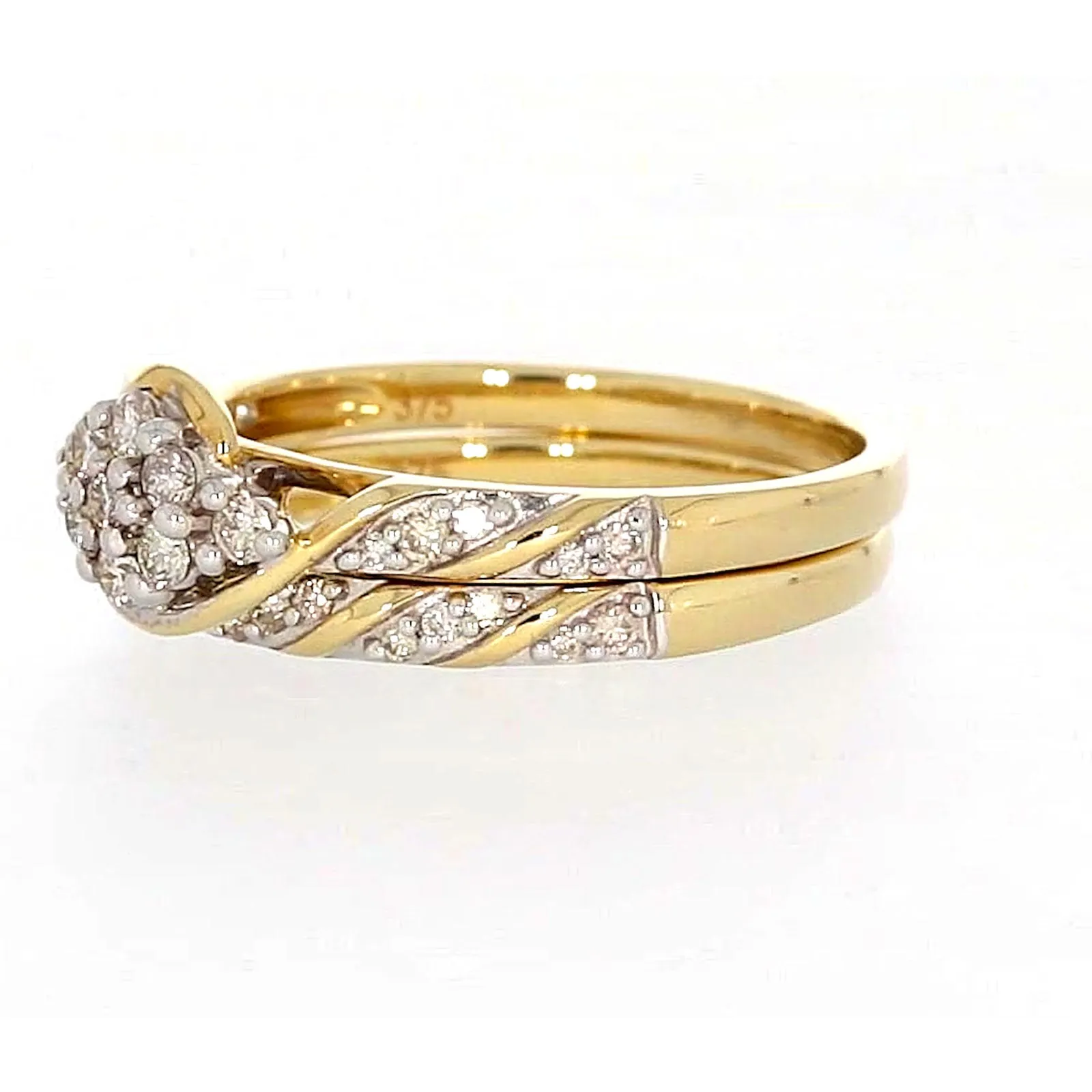 9ct Two Tone Gold Round Brilliant Cut with 0.33 Carat tw of Diamonds Ring