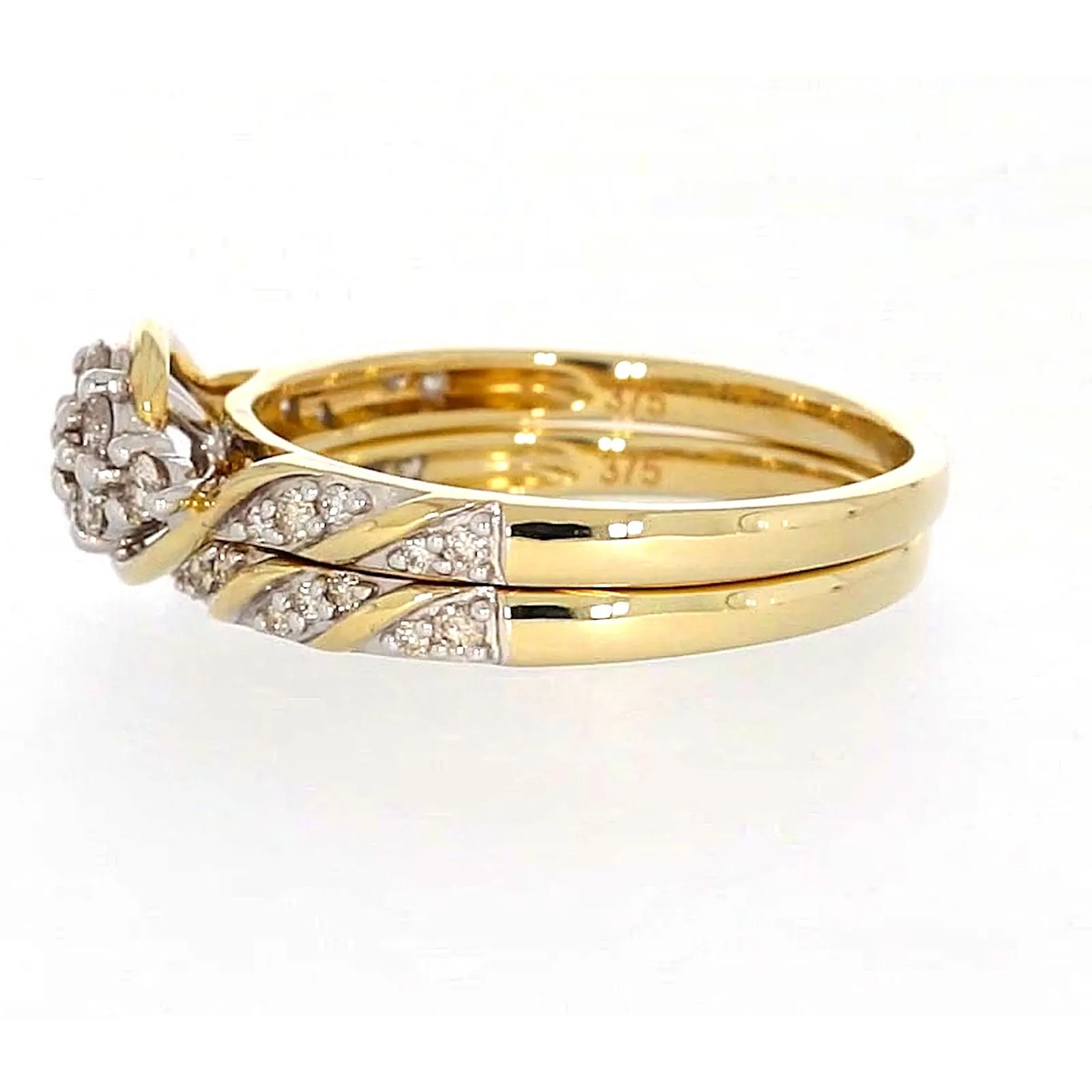 9ct Two Tone Gold Round Brilliant Cut with 0.33 Carat tw of Diamonds Ring