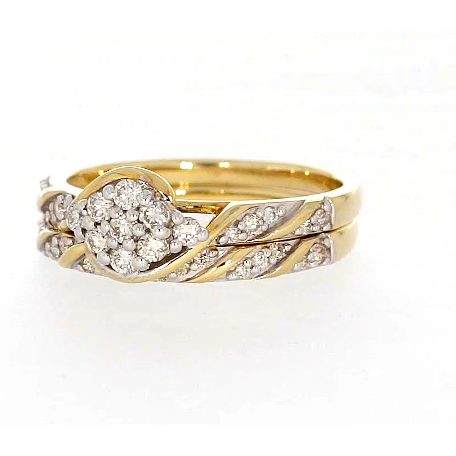9ct Two Tone Gold Round Brilliant Cut with 0.33 Carat tw of Diamonds Ring