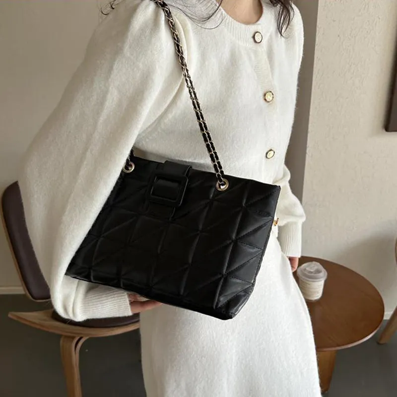 Buckle Chain Large Tote Bags