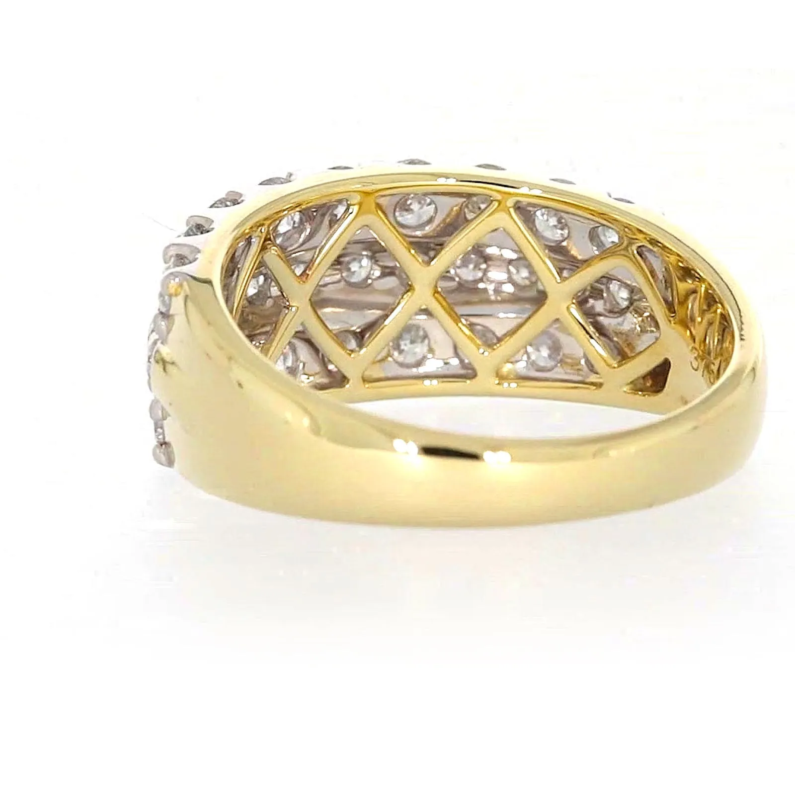 Celebration 9ct Yellow Gold Round Brilliant Cut 1 1/2 Carat tw of Lab Grown Diamonds Ring
