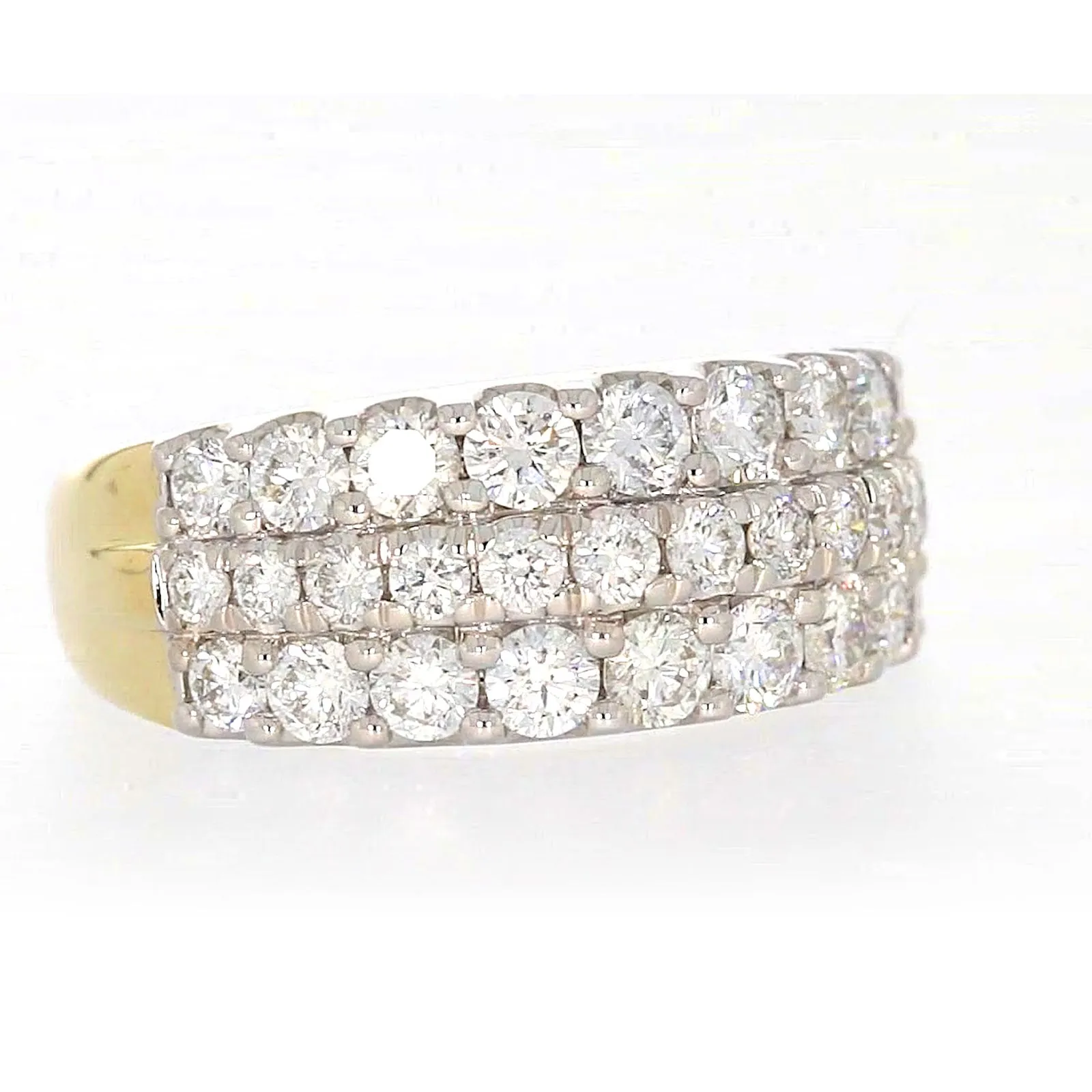 Celebration 9ct Yellow Gold Round Brilliant Cut 1 1/2 Carat tw of Lab Grown Diamonds Ring