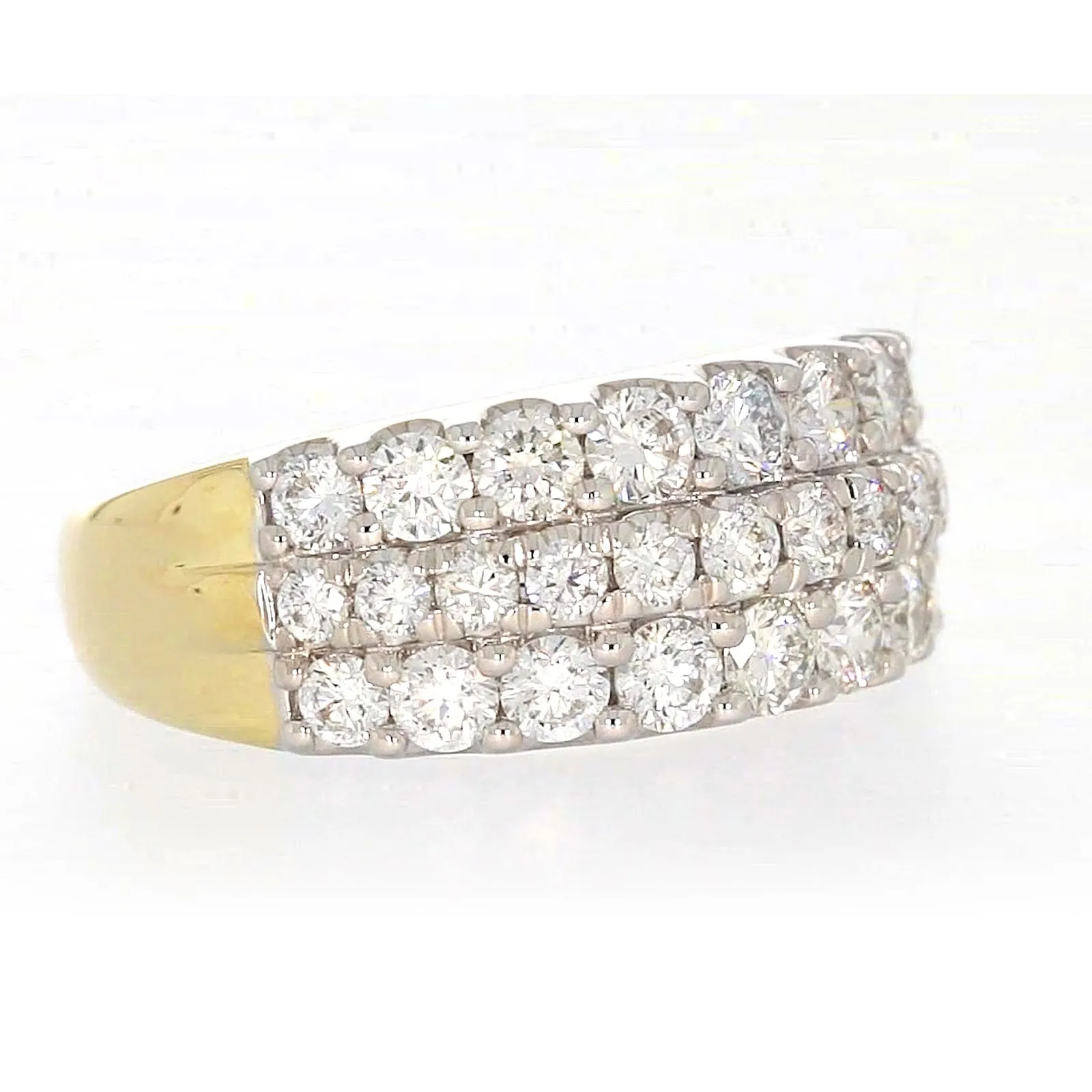 Celebration 9ct Yellow Gold Round Brilliant Cut 1 1/2 Carat tw of Lab Grown Diamonds Ring