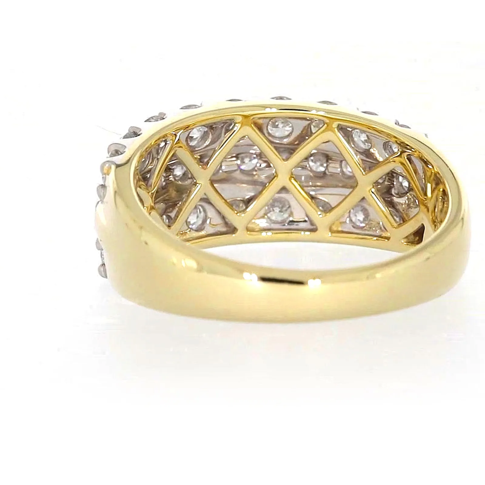 Celebration 9ct Yellow Gold Round Brilliant Cut 1 1/2 Carat tw of Lab Grown Diamonds Ring