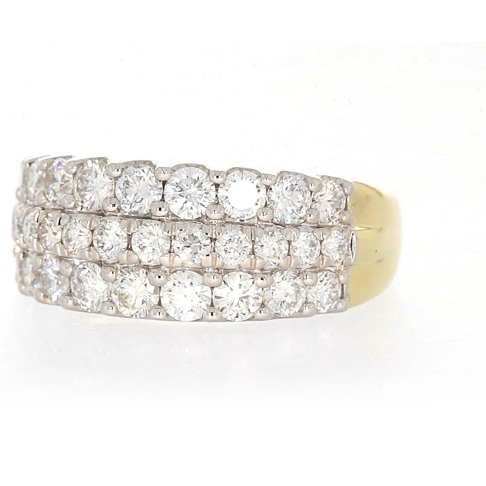 Celebration 9ct Yellow Gold Round Brilliant Cut 1 1/2 Carat tw of Lab Grown Diamonds Ring