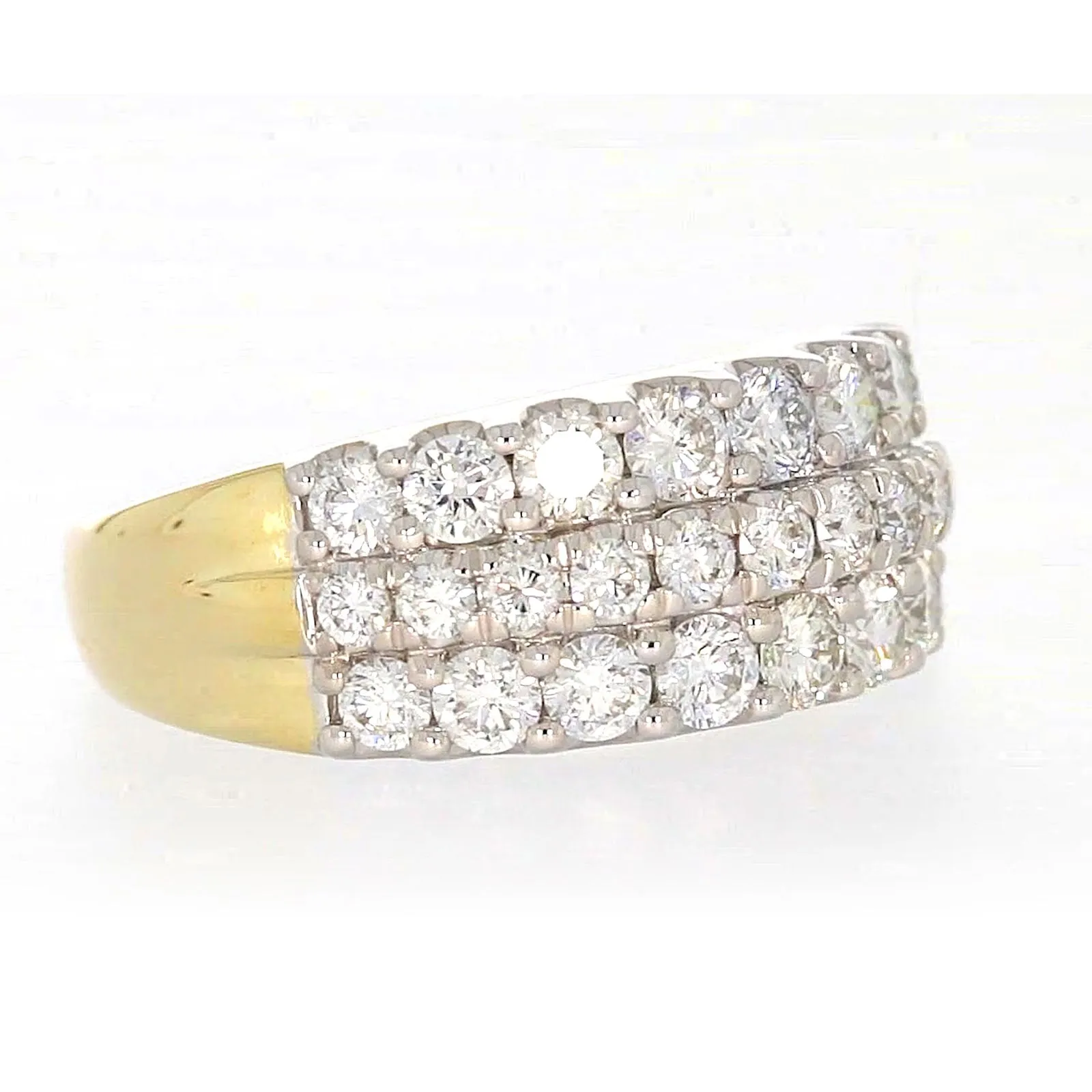 Celebration 9ct Yellow Gold Round Brilliant Cut 1 1/2 Carat tw of Lab Grown Diamonds Ring