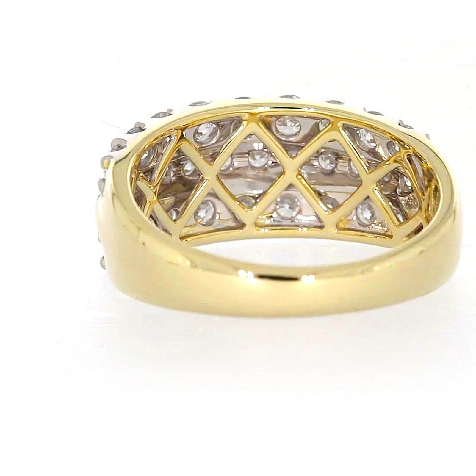 Celebration 9ct Yellow Gold Round Brilliant Cut 1 1/2 Carat tw of Lab Grown Diamonds Ring
