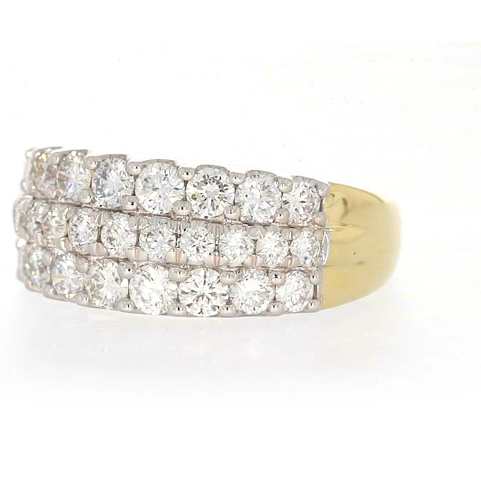 Celebration 9ct Yellow Gold Round Brilliant Cut 1 1/2 Carat tw of Lab Grown Diamonds Ring