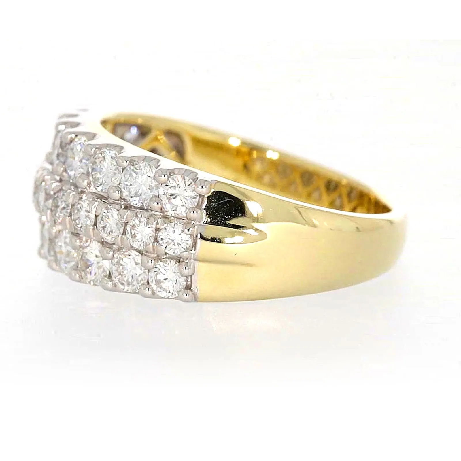 Celebration 9ct Yellow Gold Round Brilliant Cut 1 1/2 Carat tw of Lab Grown Diamonds Ring