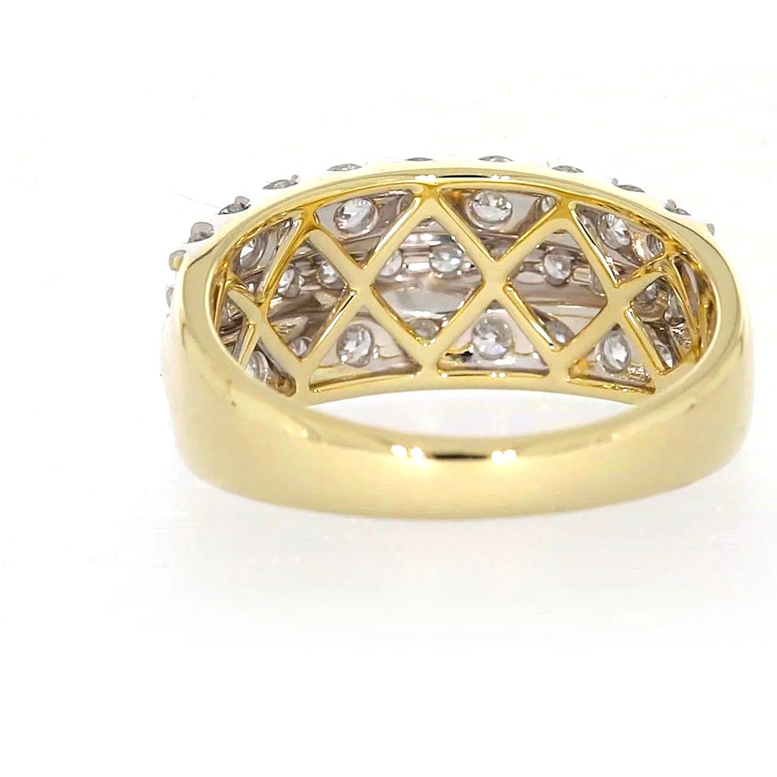 Celebration 9ct Yellow Gold Round Brilliant Cut 1 1/2 Carat tw of Lab Grown Diamonds Ring