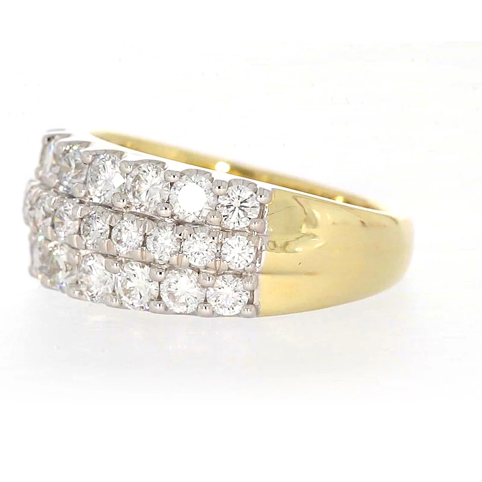 Celebration 9ct Yellow Gold Round Brilliant Cut 1 1/2 Carat tw of Lab Grown Diamonds Ring