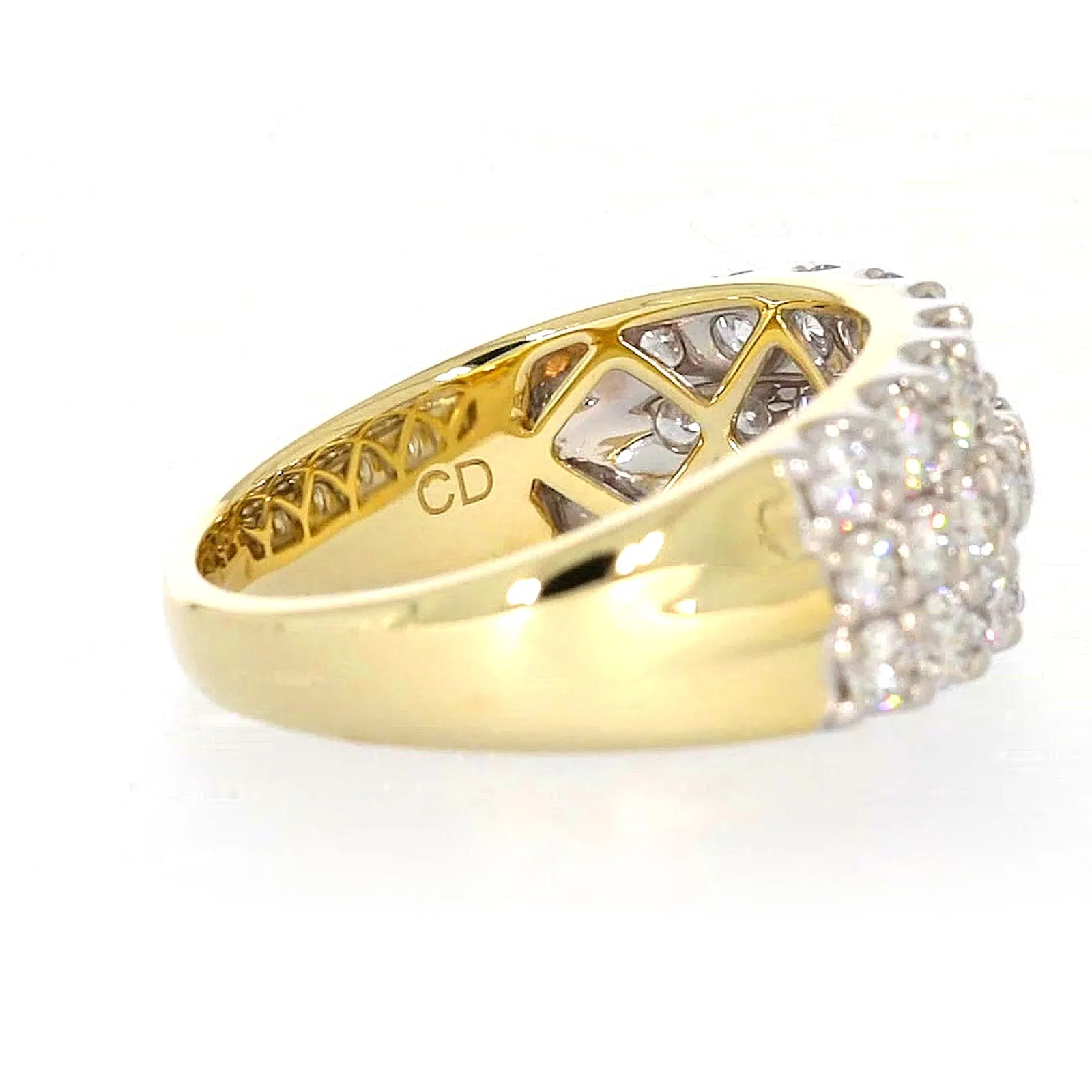 Celebration 9ct Yellow Gold Round Brilliant Cut 1 1/2 Carat tw of Lab Grown Diamonds Ring