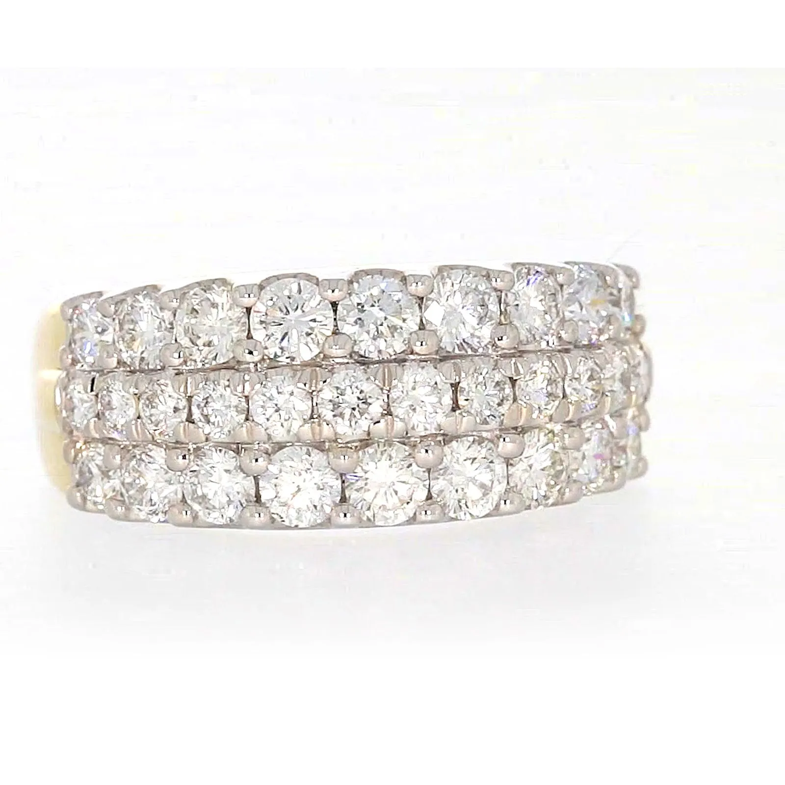 Celebration 9ct Yellow Gold Round Brilliant Cut 1 1/2 Carat tw of Lab Grown Diamonds Ring