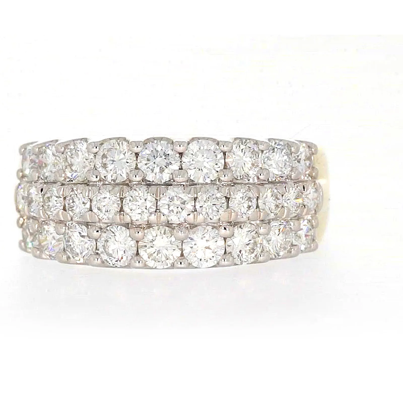 Celebration 9ct Yellow Gold Round Brilliant Cut 1 1/2 Carat tw of Lab Grown Diamonds Ring