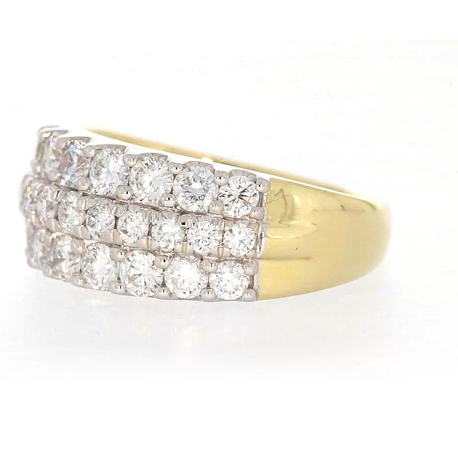 Celebration 9ct Yellow Gold Round Brilliant Cut 1 1/2 Carat tw of Lab Grown Diamonds Ring