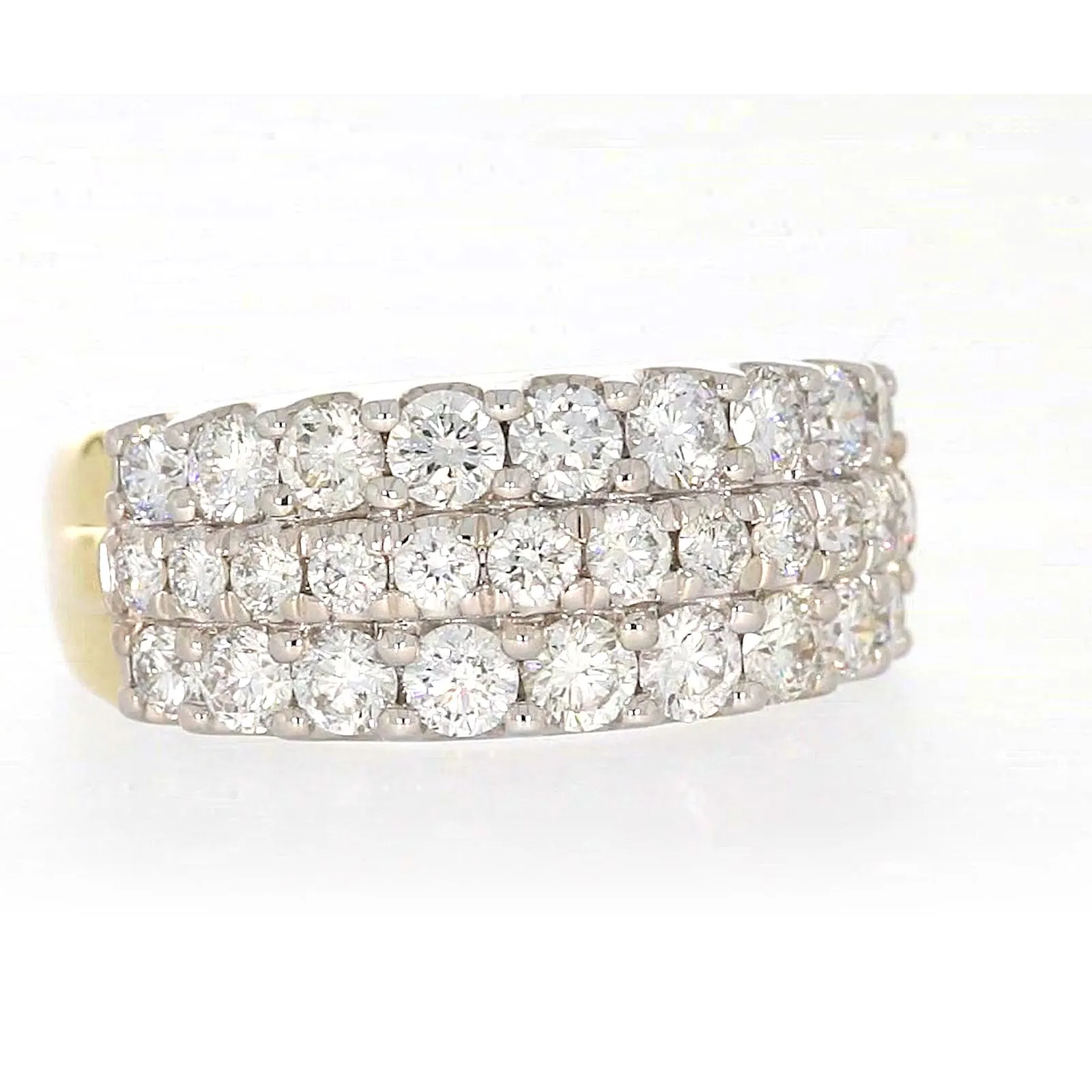 Celebration 9ct Yellow Gold Round Brilliant Cut 1 1/2 Carat tw of Lab Grown Diamonds Ring