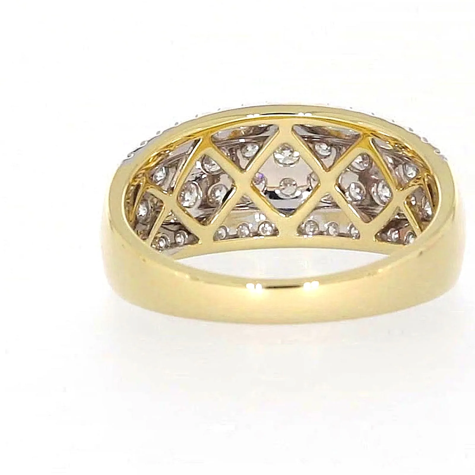 Celebration 9ct Yellow Gold Round Brilliant Cut 1 Carat tw of Lab Grown Diamonds Ring
