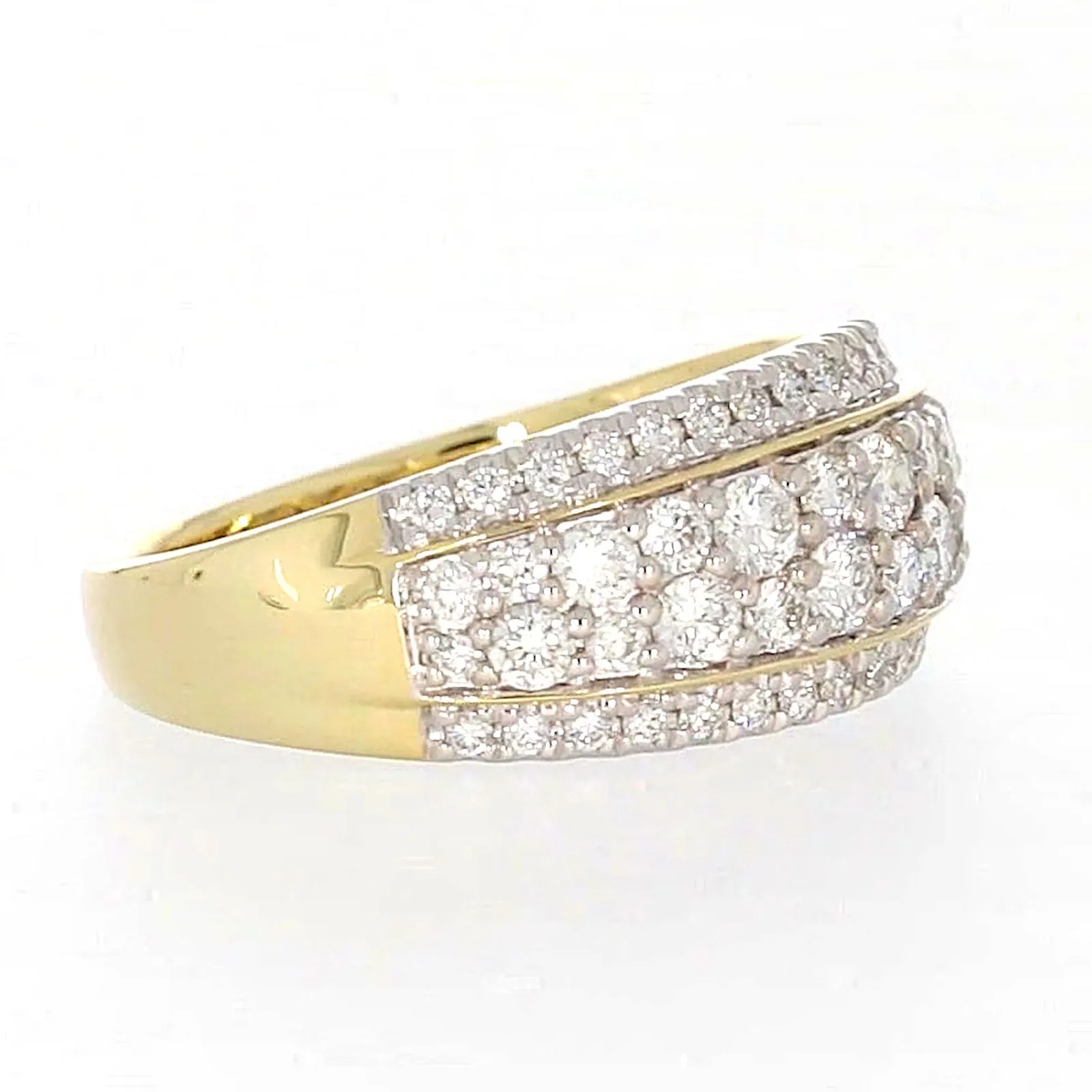 Celebration 9ct Yellow Gold Round Brilliant Cut 1 Carat tw of Lab Grown Diamonds Ring