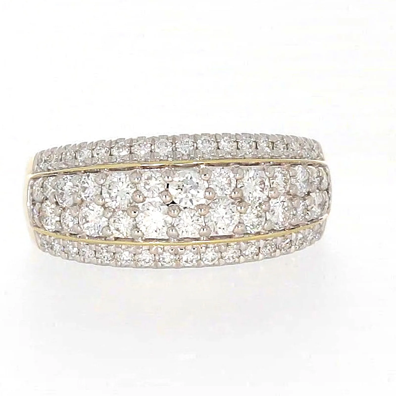 Celebration 9ct Yellow Gold Round Brilliant Cut 1 Carat tw of Lab Grown Diamonds Ring