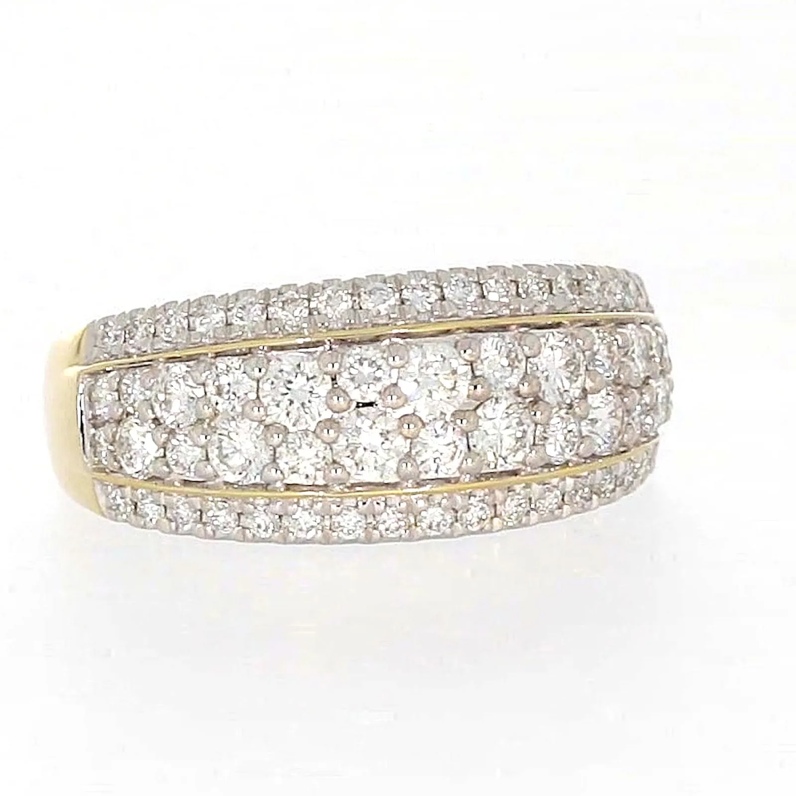 Celebration 9ct Yellow Gold Round Brilliant Cut 1 Carat tw of Lab Grown Diamonds Ring