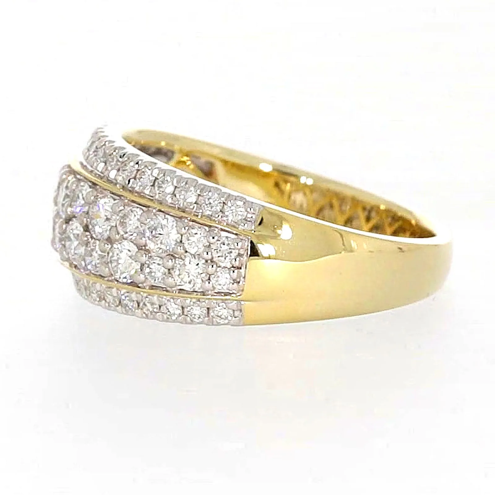 Celebration 9ct Yellow Gold Round Brilliant Cut 1 Carat tw of Lab Grown Diamonds Ring