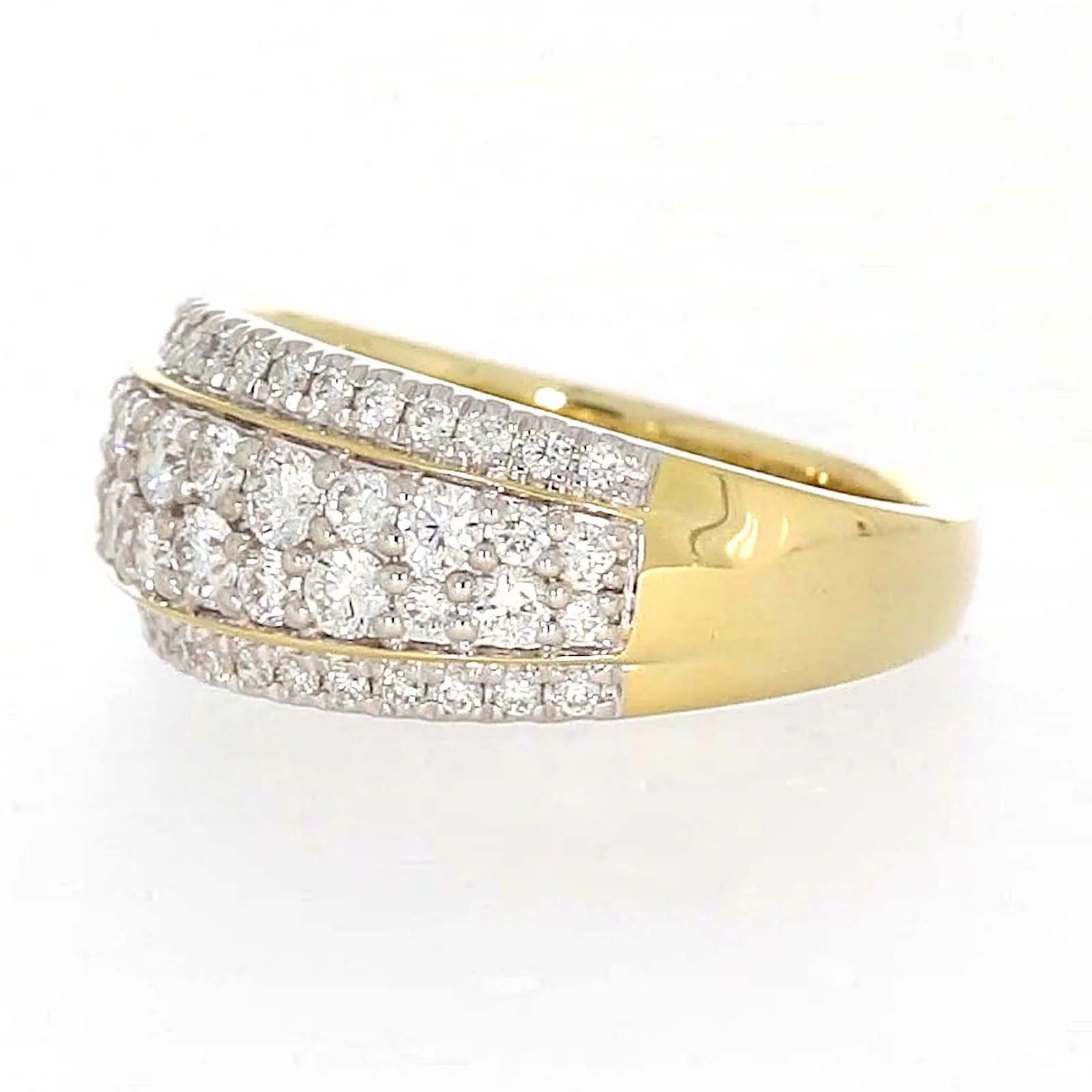 Celebration 9ct Yellow Gold Round Brilliant Cut 1 Carat tw of Lab Grown Diamonds Ring