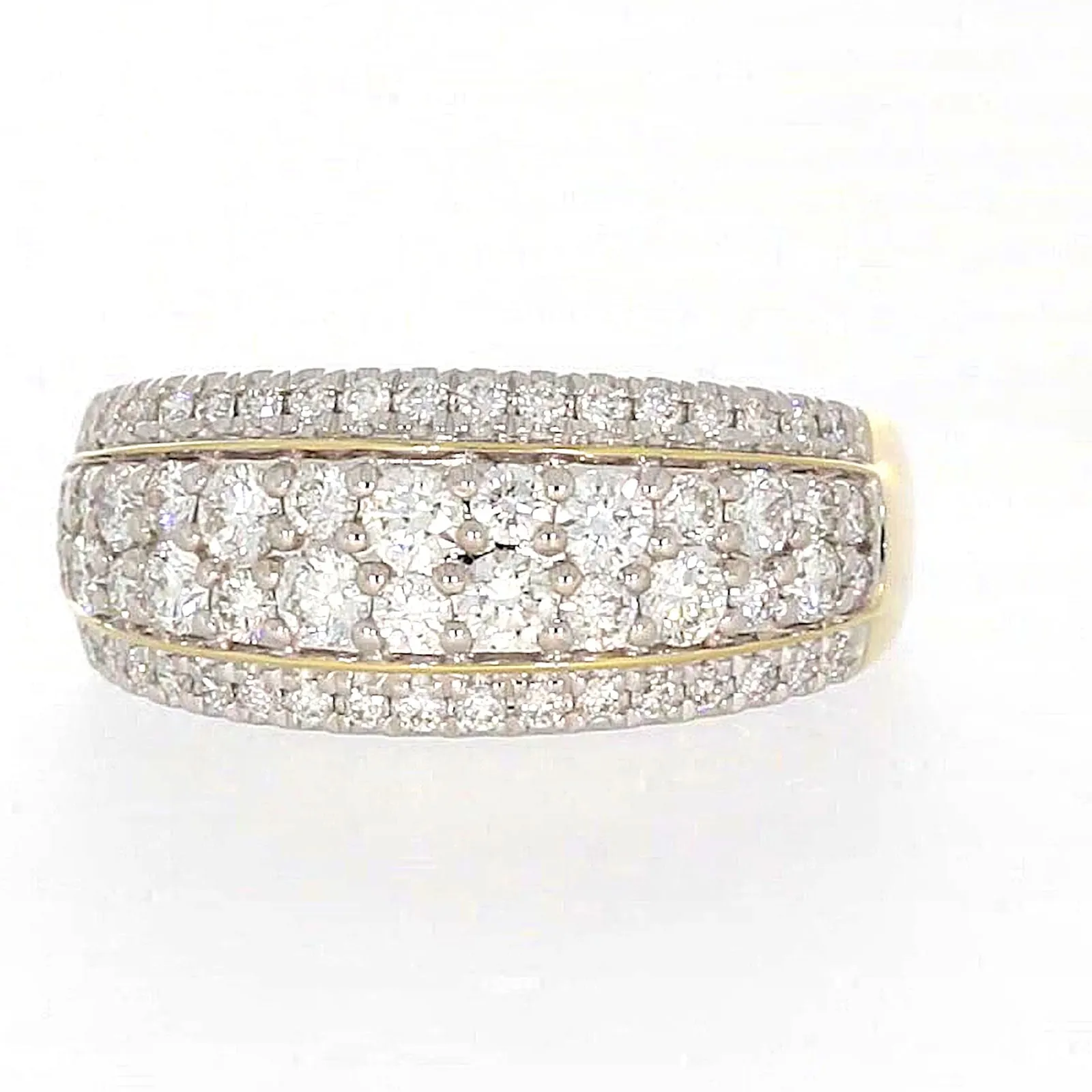 Celebration 9ct Yellow Gold Round Brilliant Cut 1 Carat tw of Lab Grown Diamonds Ring