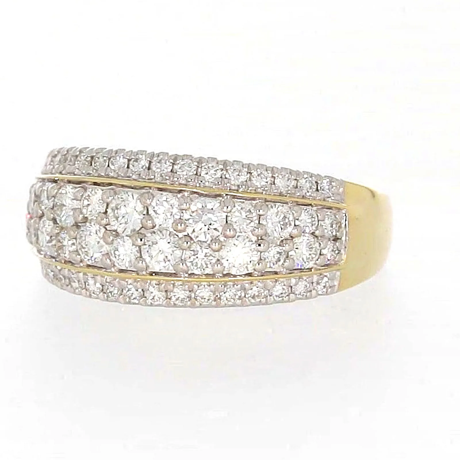 Celebration 9ct Yellow Gold Round Brilliant Cut 1 Carat tw of Lab Grown Diamonds Ring
