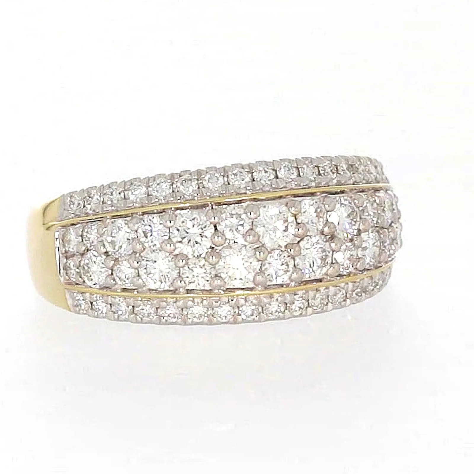 Celebration 9ct Yellow Gold Round Brilliant Cut 1 Carat tw of Lab Grown Diamonds Ring