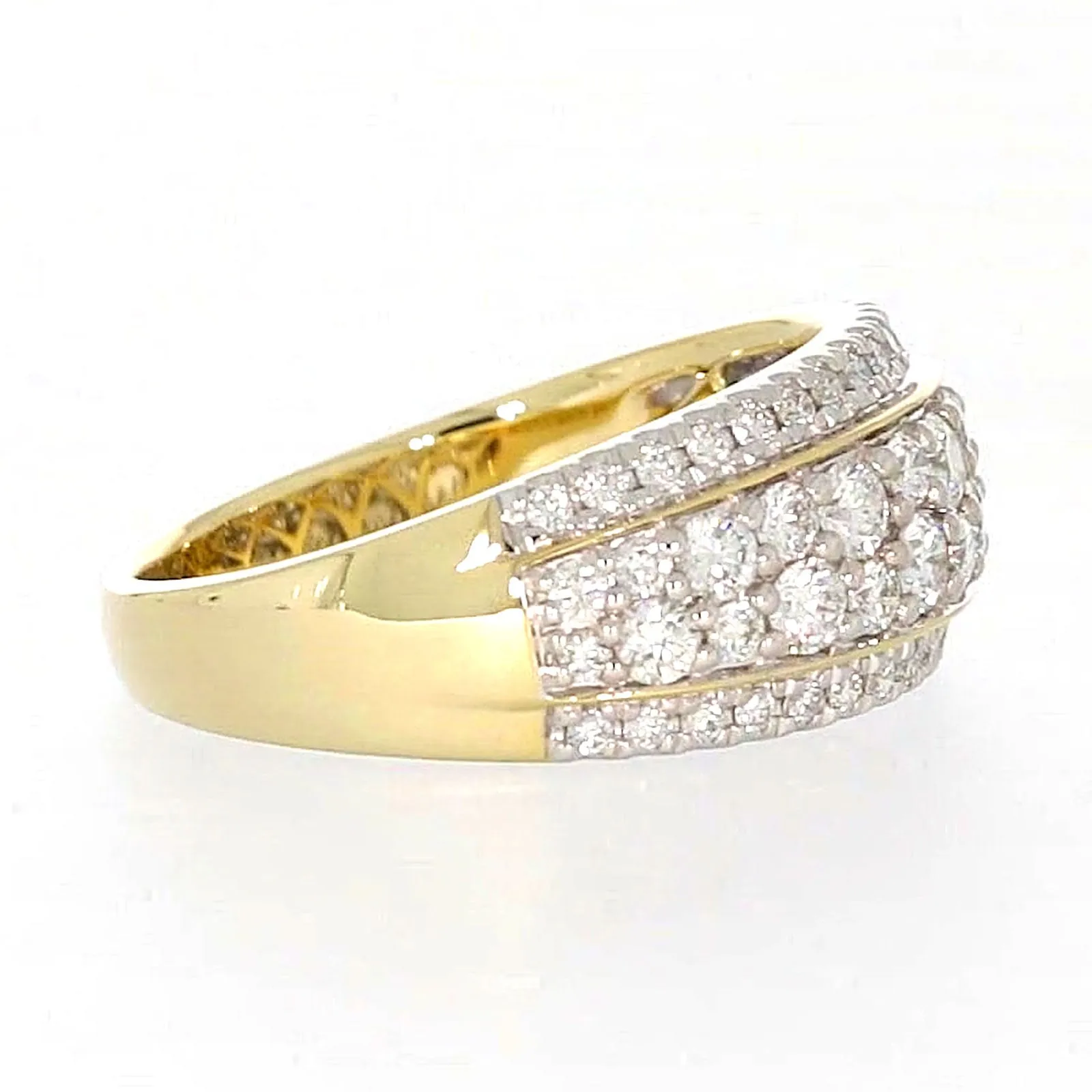 Celebration 9ct Yellow Gold Round Brilliant Cut 1 Carat tw of Lab Grown Diamonds Ring