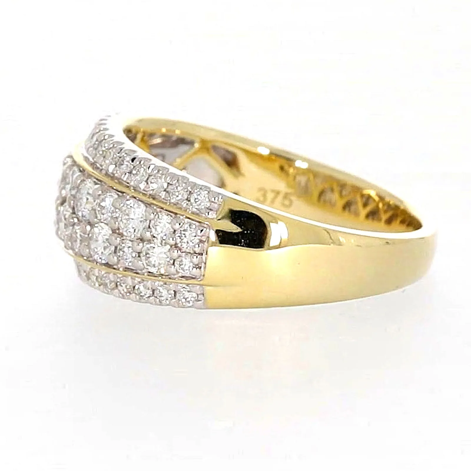 Celebration 9ct Yellow Gold Round Brilliant Cut 1 Carat tw of Lab Grown Diamonds Ring