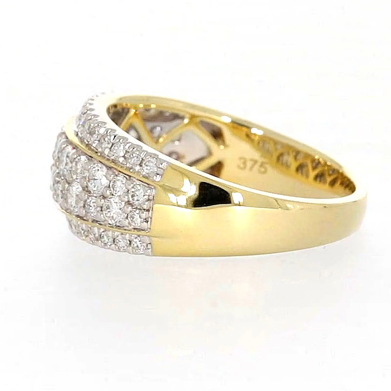 Celebration 9ct Yellow Gold Round Brilliant Cut 1 Carat tw of Lab Grown Diamonds Ring
