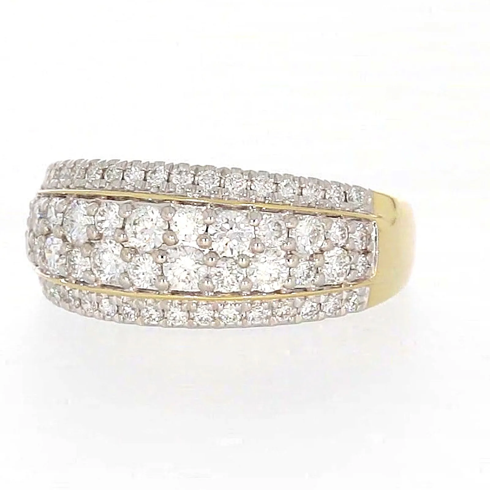 Celebration 9ct Yellow Gold Round Brilliant Cut 1 Carat tw of Lab Grown Diamonds Ring