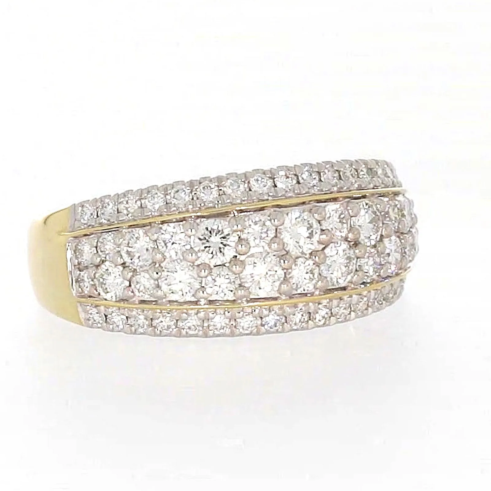 Celebration 9ct Yellow Gold Round Brilliant Cut 1 Carat tw of Lab Grown Diamonds Ring