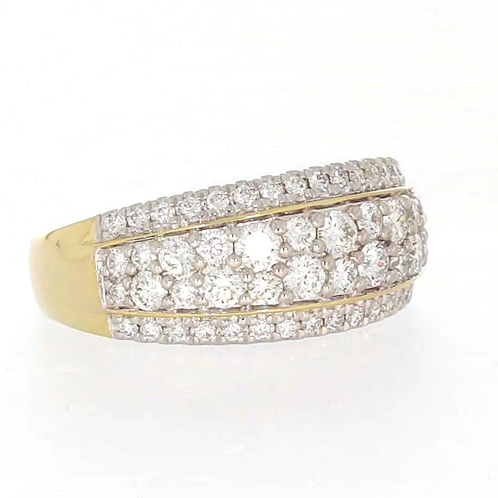 Celebration 9ct Yellow Gold Round Brilliant Cut 1 Carat tw of Lab Grown Diamonds Ring