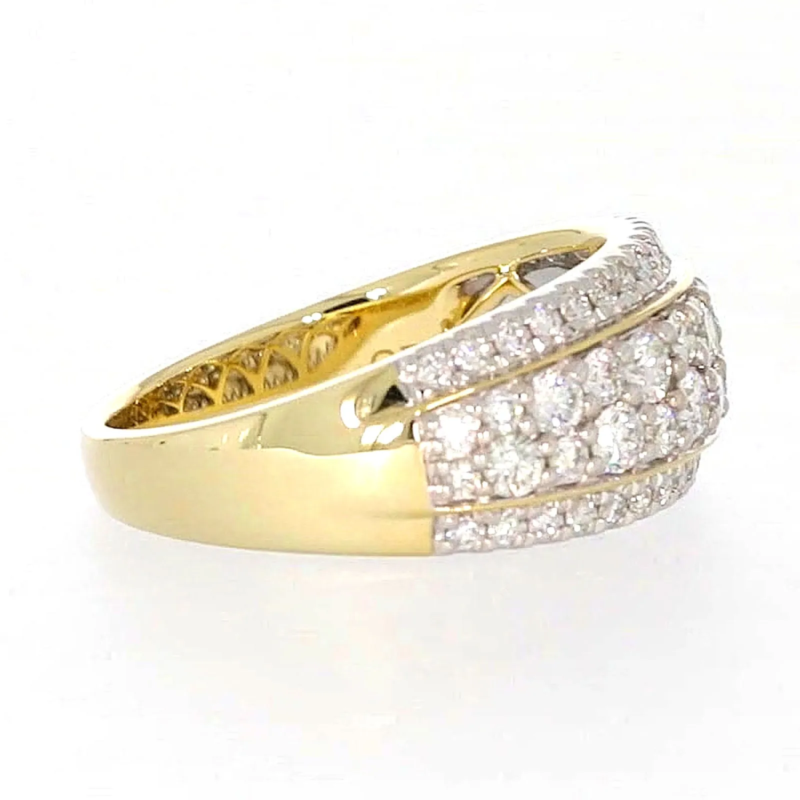 Celebration 9ct Yellow Gold Round Brilliant Cut 1 Carat tw of Lab Grown Diamonds Ring