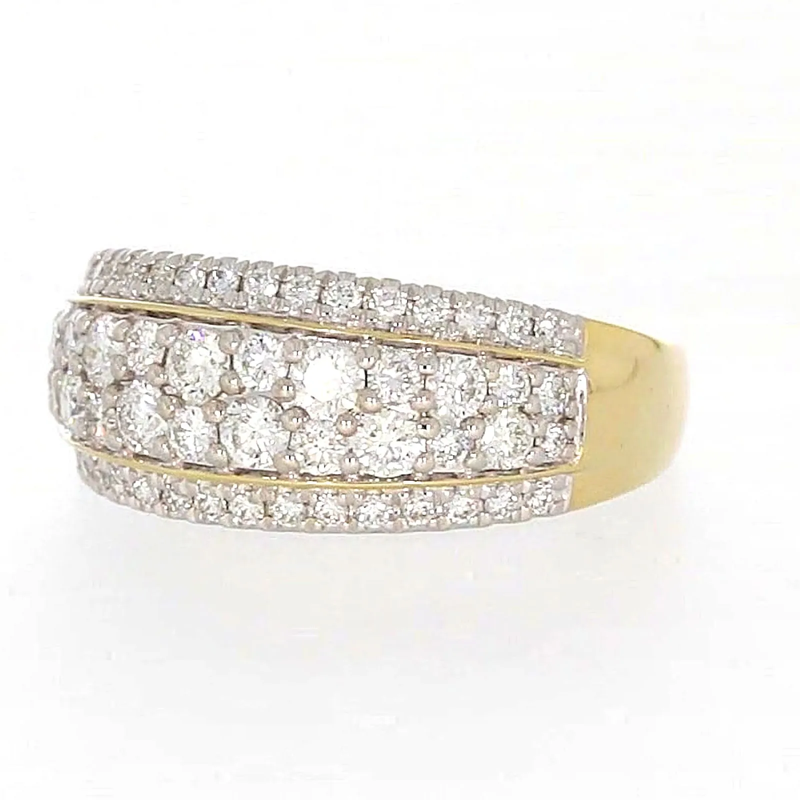 Celebration 9ct Yellow Gold Round Brilliant Cut 1 Carat tw of Lab Grown Diamonds Ring