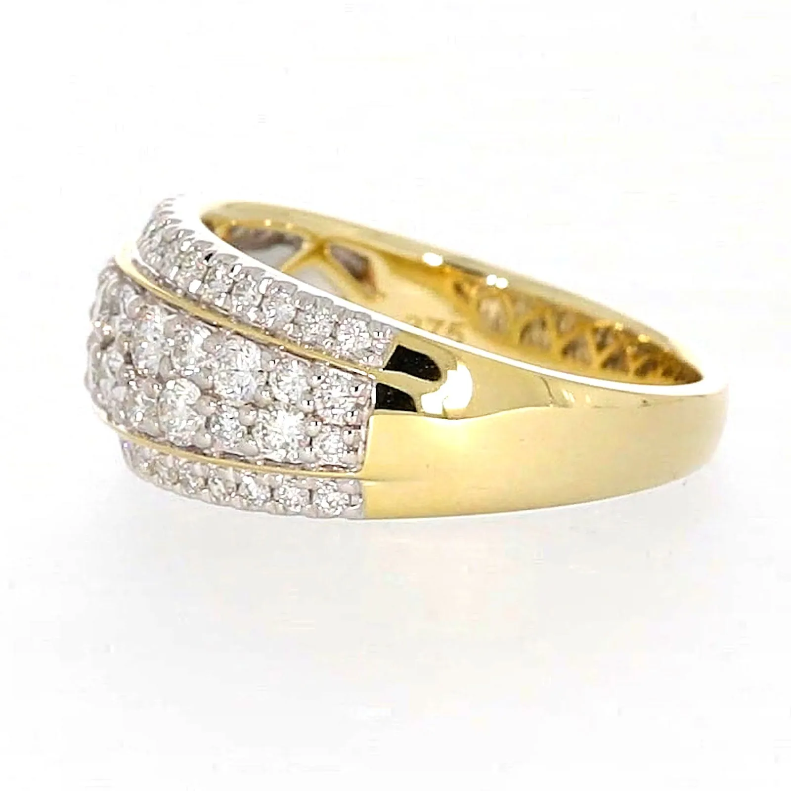 Celebration 9ct Yellow Gold Round Brilliant Cut 1 Carat tw of Lab Grown Diamonds Ring