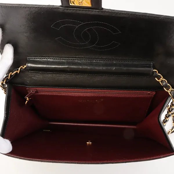 Chanel Around 2002 Made Turn-Lock Chain Bag Black