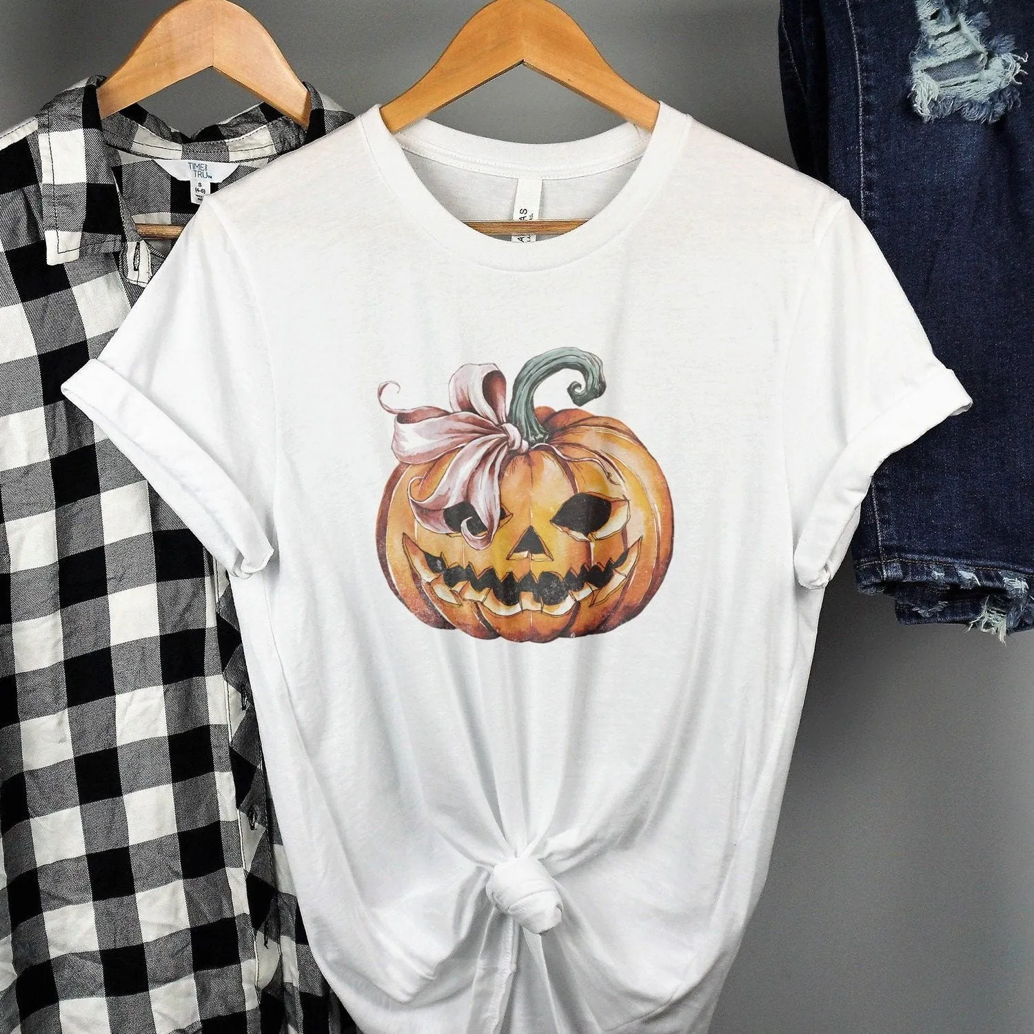 Cute Pumpkin T-Shirt, Coquette Fashion Graphic Tee, Women's Halloween Shirt, Trendy Fall Apparel, Spooky Season Sweatshirt