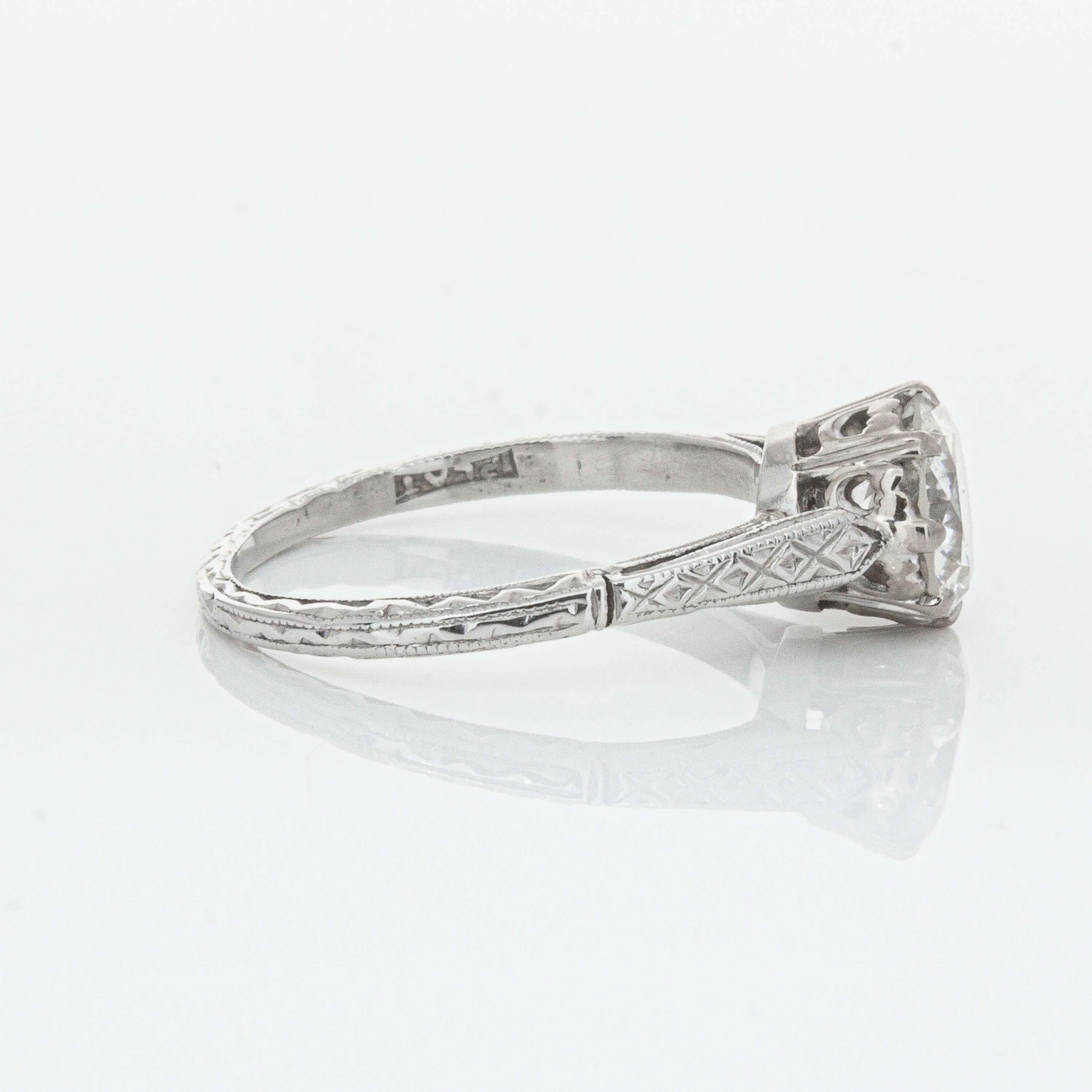 Deja Vu Platinum 1.10ct Diamond Ring