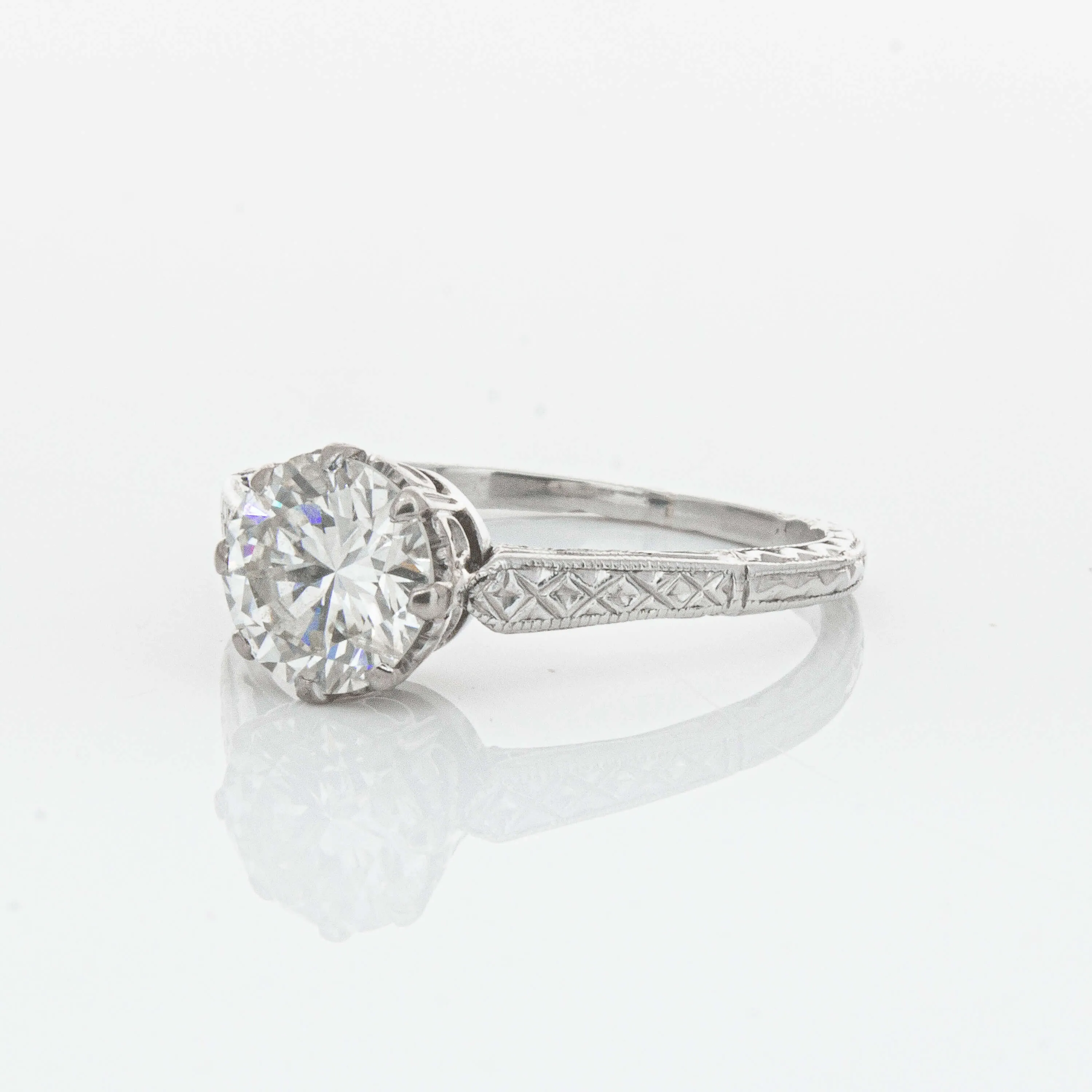 Deja Vu Platinum 1.10ct Diamond Ring