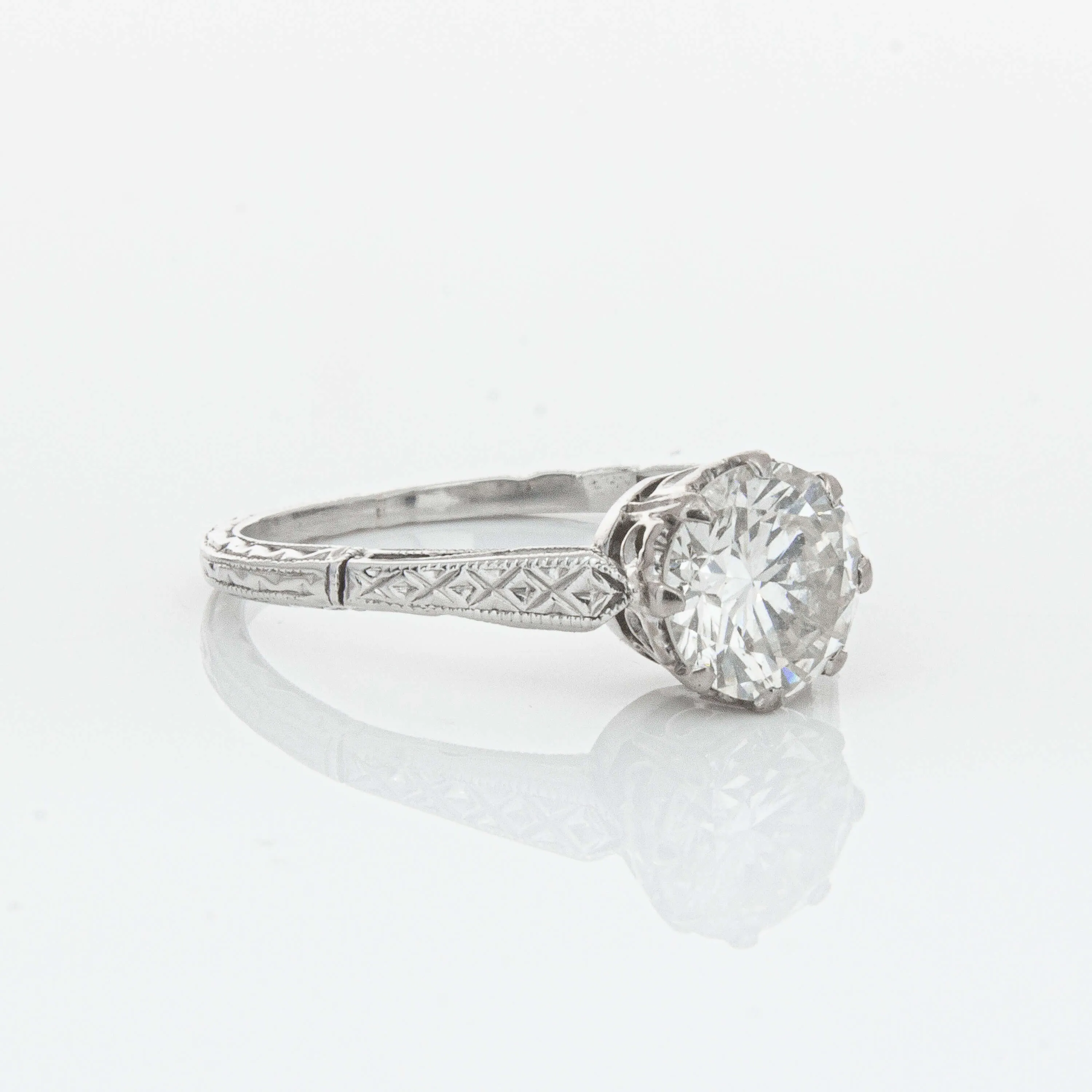 Deja Vu Platinum 1.10ct Diamond Ring